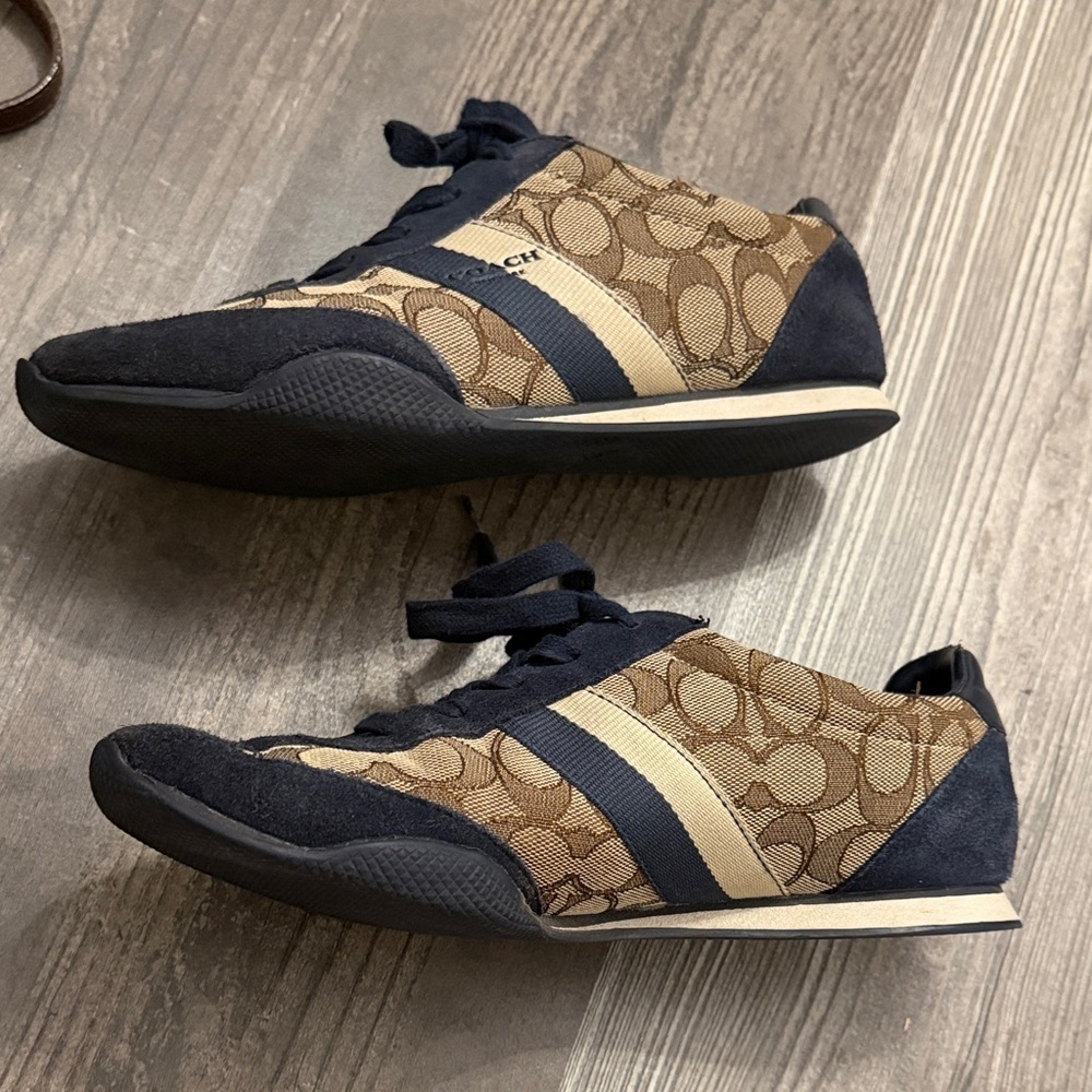 Coach Kelson Signature Logo Navy Blue and Tan Low Rise Sneakers Size 9.5 - Picture 8 of 10